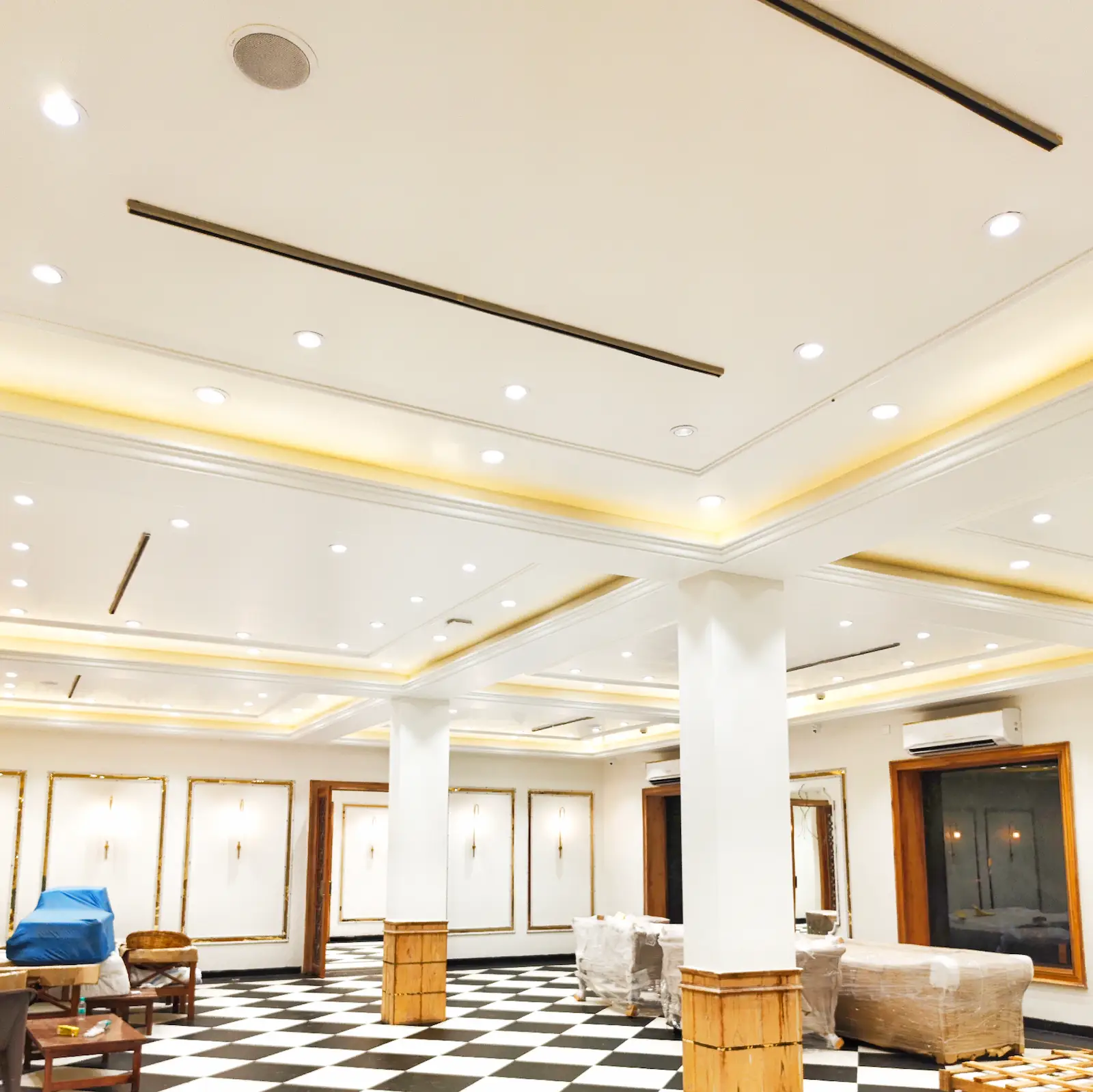 Showroom wiring